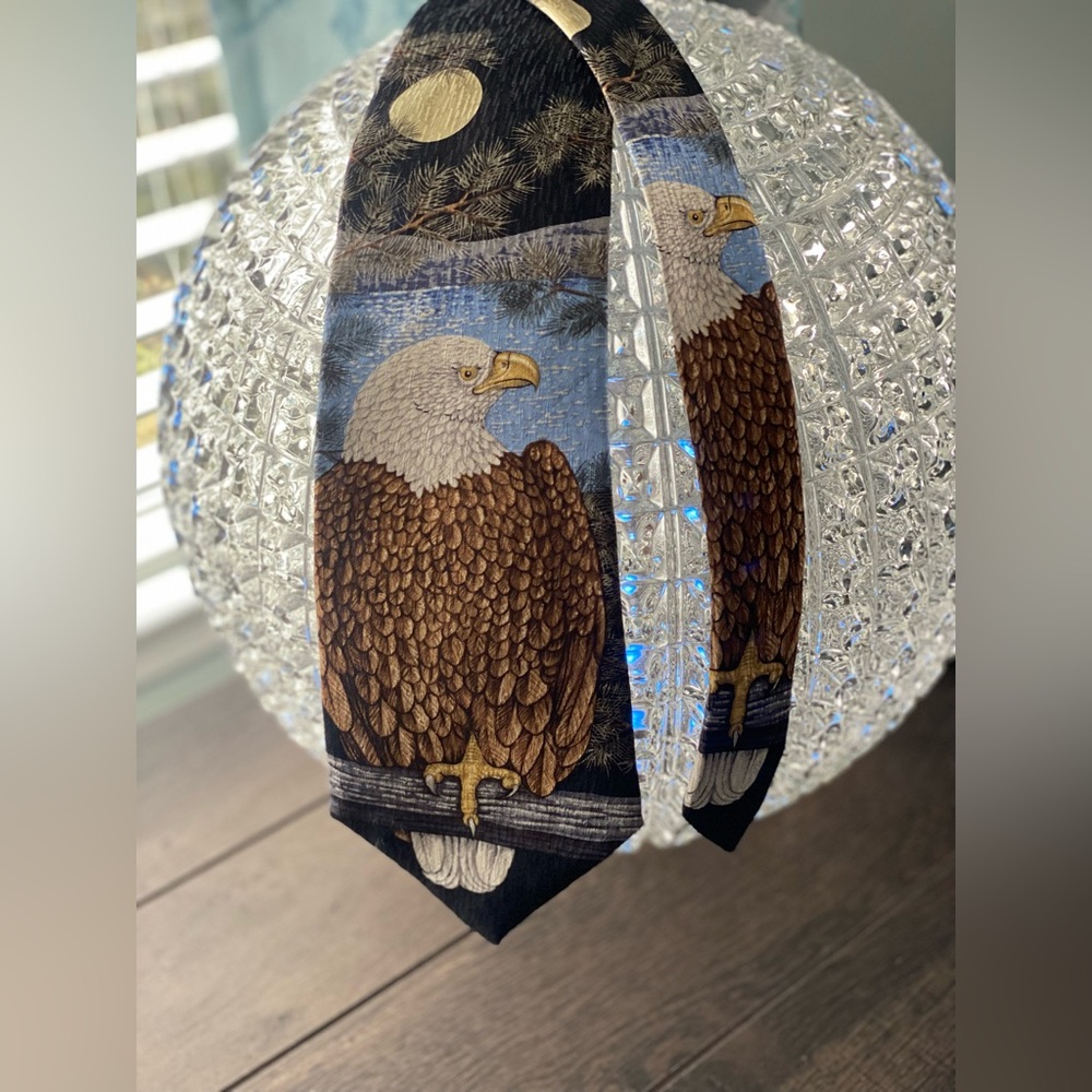Endangered Species Marc Dennis Bald Eagle Patriotic Silk Tie Made in 1998 USA